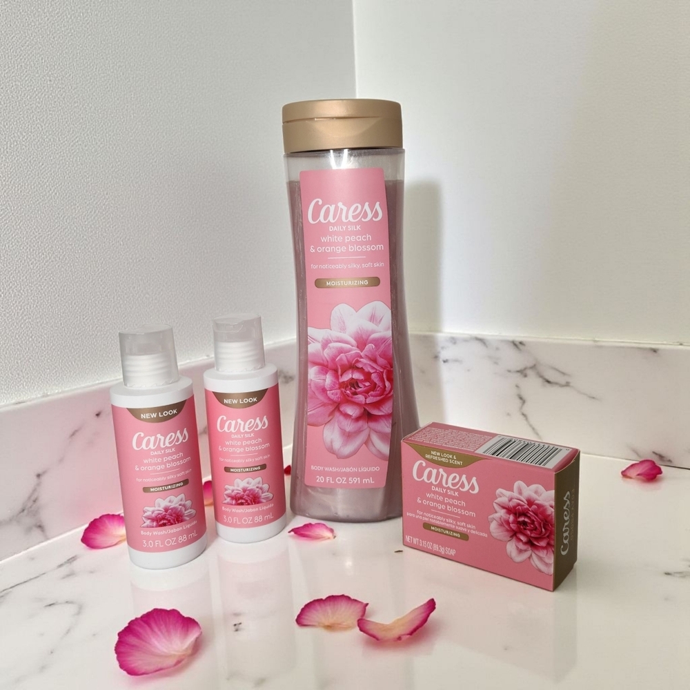 Caress White Peach and Orange Blossom 4 Piece Set Soap Lotion Body Wash